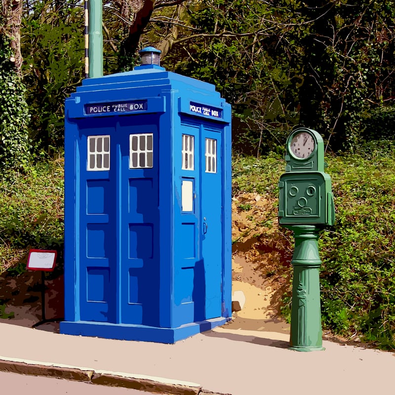 TARDIS Keychain